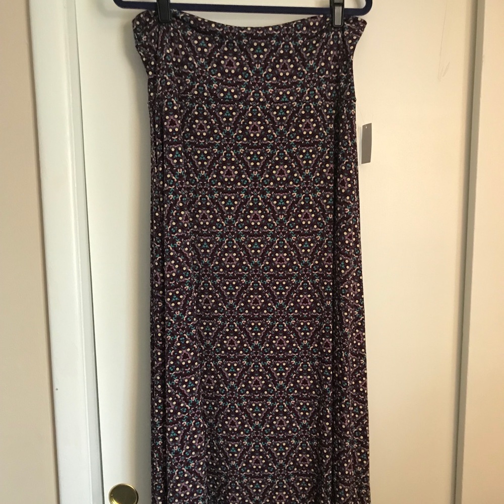 LuLaRoe maxi skirt. Soft and comfy.
